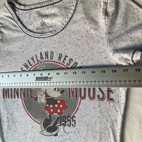 Disney Parks Women’s Short Sleeve T-shirt size S, White, Minnie Mouse Disneyland - Picture 3 of 8